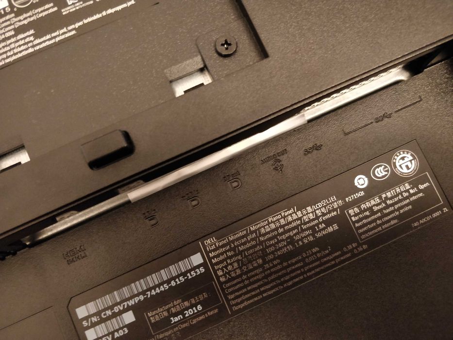 Monitor Dell P2715Q – 27" 4K UHD IPS