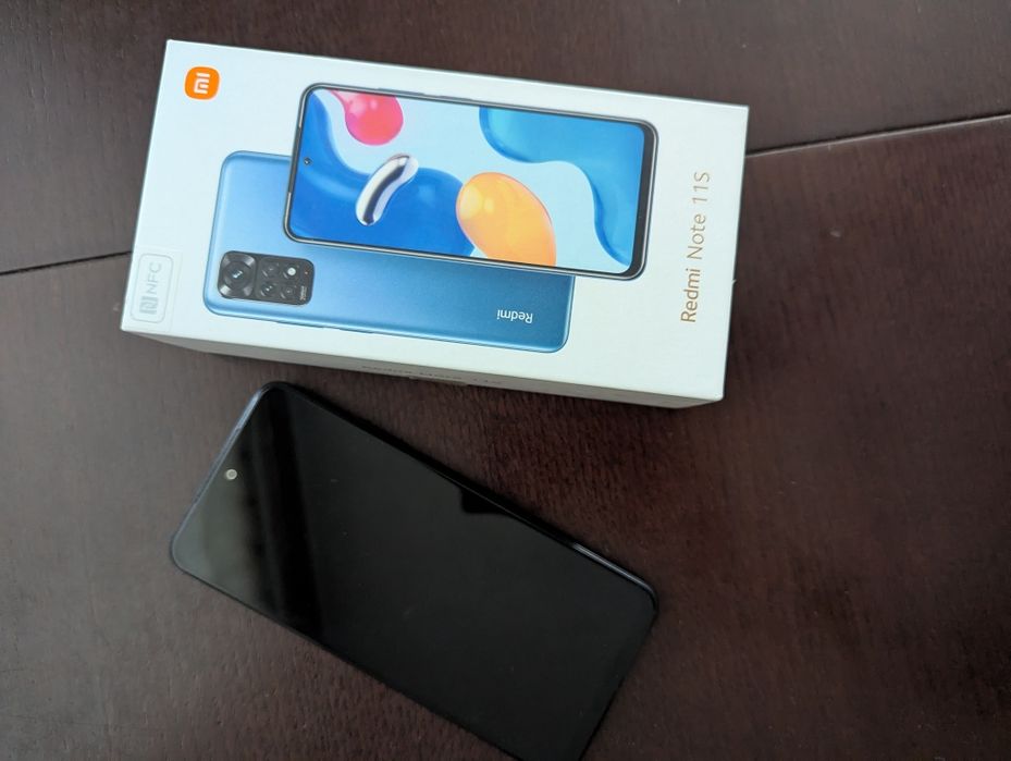 Redmi note 11 s .