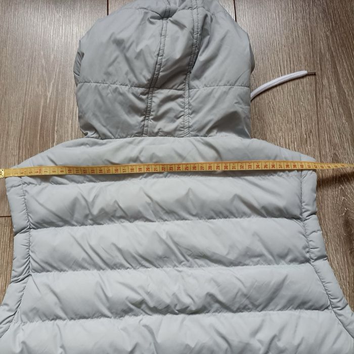 Жилет жіночий сірого кольору