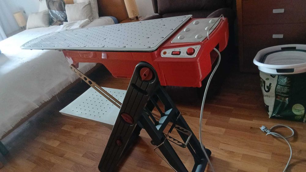 Tabua de passar a ferro profissional