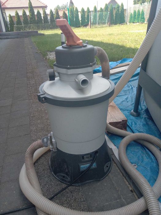 Basen stelażowy do sprzedania