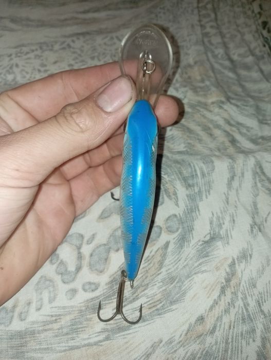 продам воблер Джексон карась