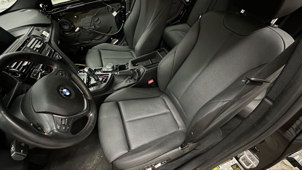 Салон bmw f30 спорт сидіння  задній диван обшивки дверей