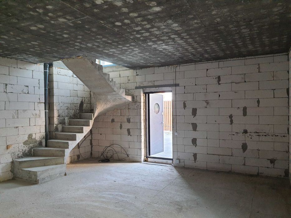 Готовий таунхаус в Києві (Жуляни). Краще ніж квартира