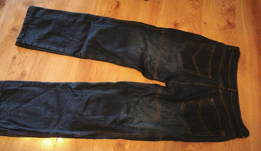 Spodnie Roz-M z ochraniaczami