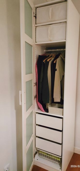 Roupeiro usado IKEA PAX com porta,50x60x236cm, em bom estado
