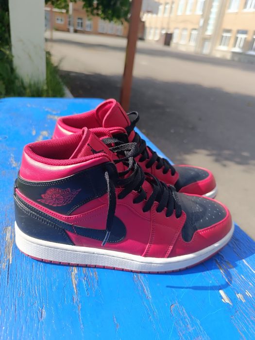 Nike Air Jordan 1 Mid