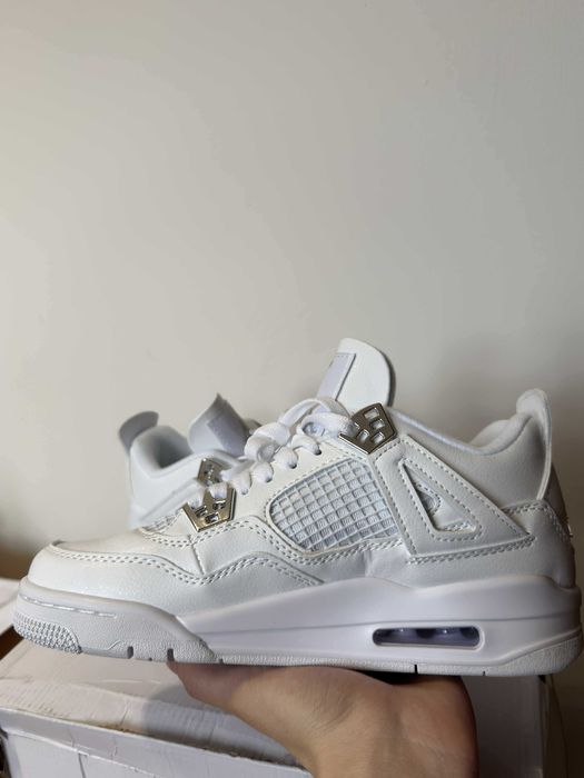 Air Jordan 4 R etro „Białe” – EU 38