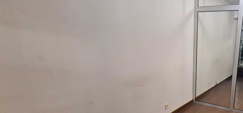 Продаж фасадного приміщення по вул. Погранична. 200 кв.м.