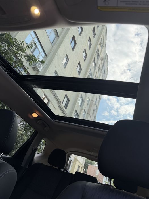 Продам надійний кросовер Nissan Rogue у відмінному стані! Вкладень не потрубує, комплектація відмінна для SV AWD