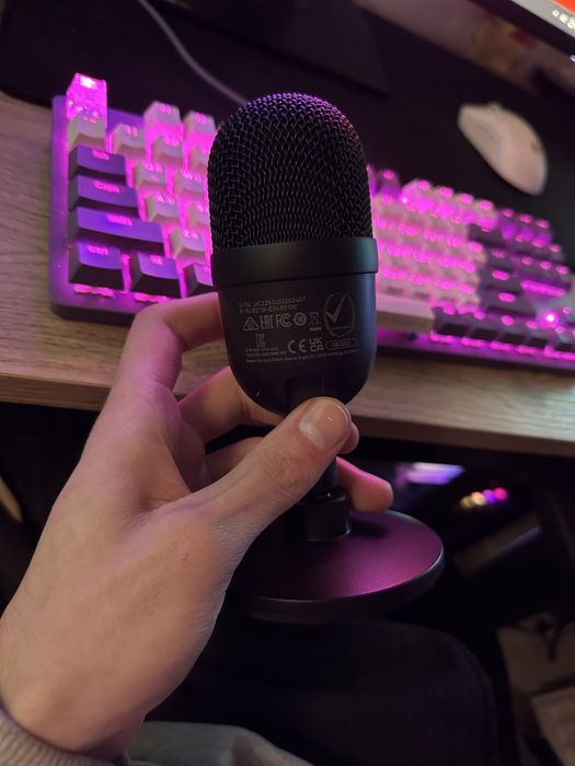 Микрофон Razer seiren mini