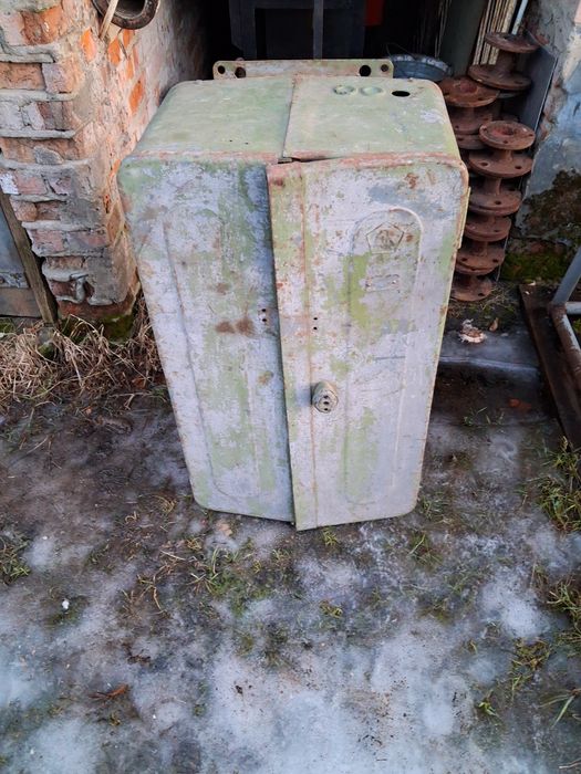 Шкаф, ящик металевий