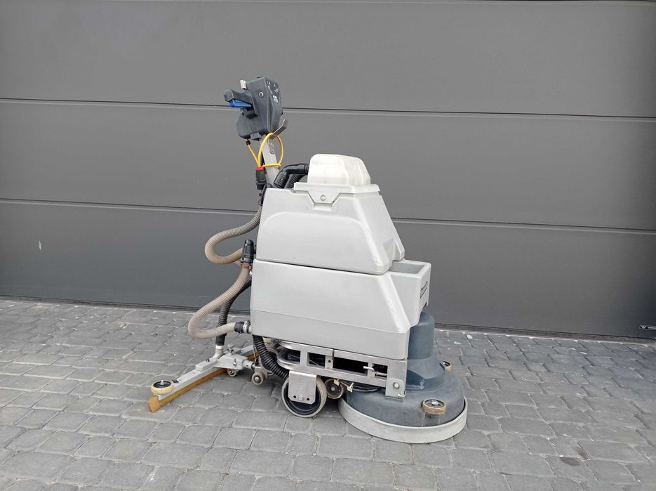 Szorowarka Numatic  TT345  S  230V/maszyna czyszcząca