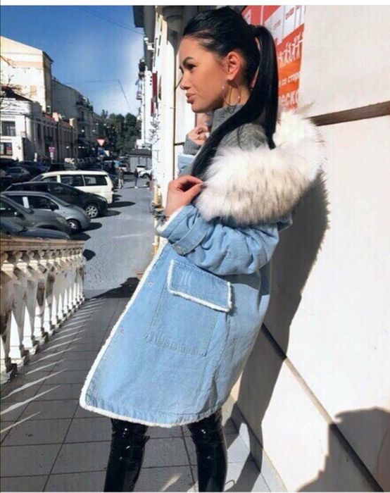 Куртка джинсовая