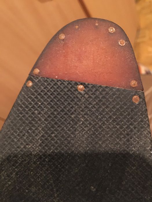 Cesare Paciotti Италия