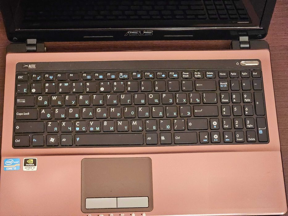 Ноутбук Asus K53S i5 2520M, 8 GB DDR3, nVidia GF 610M,