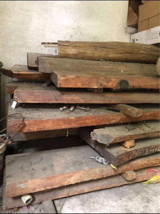 Foszty modrzew, jesion. 17 sztuk, różne długości