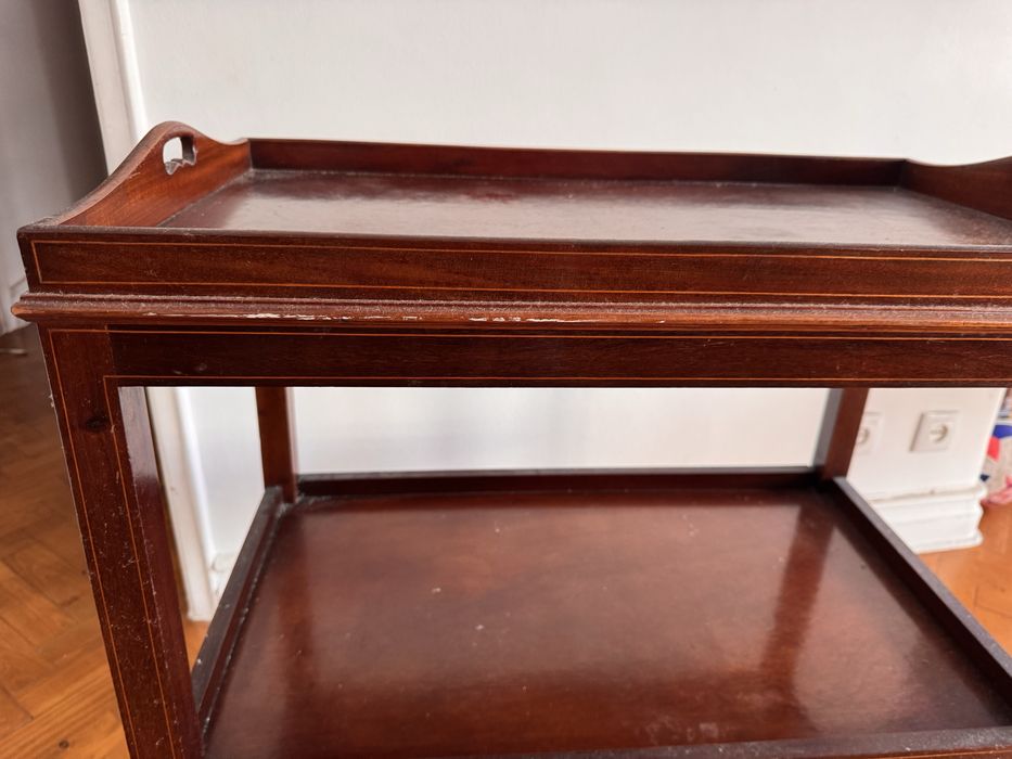 Mesa de apoio carrinho com tabuleiro amovivel em madeira