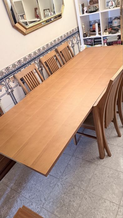 Mesa de Jantar Extensível (até 240cm) + Conjunto de 6 Cadeiras