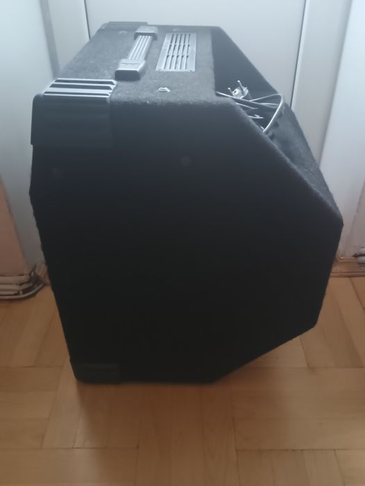 Комбопідсилювач  Behringer ULTRABASS BXL900