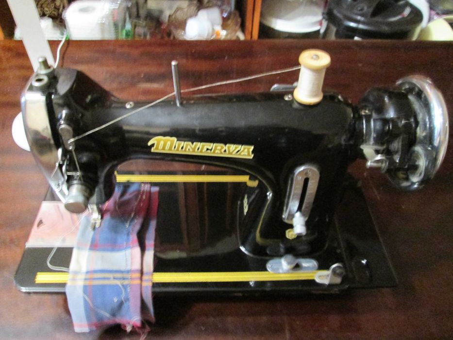 Швейна машинка (Мінерва) Minerva  122