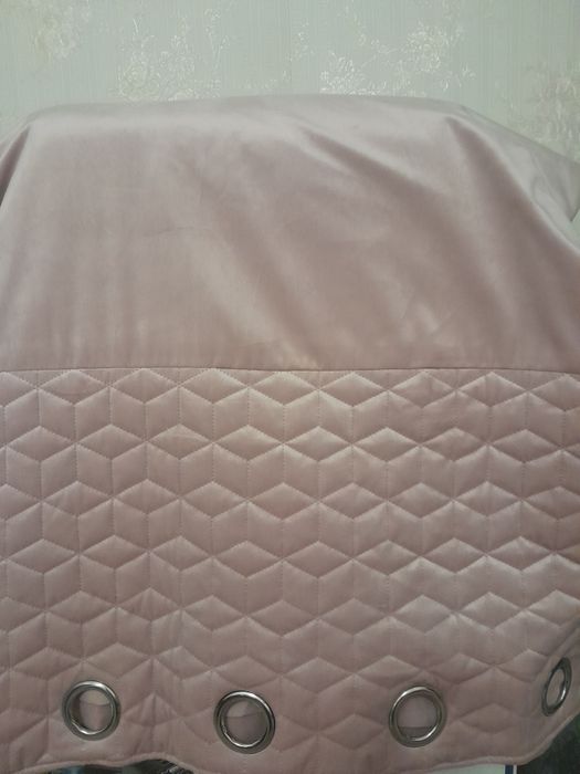 Штори в ідеальному стані.