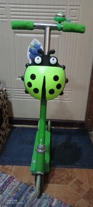 Недорого! Трёхколёсный самокат.