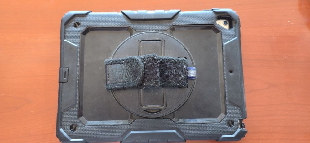 iPad Pro 9.7 (2016)64354153988099123