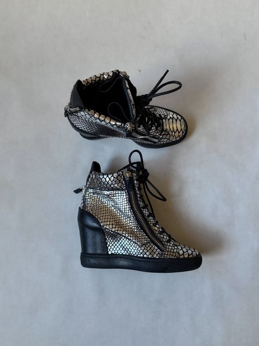 Guiseppe Zanotti Design Python Print Wedge High Top Y2K Sneakers сникерсы на платформе
