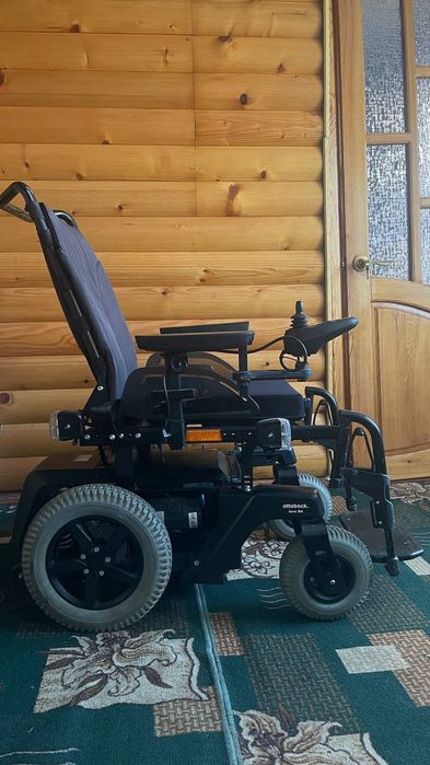 купить инвалидную коляску. электроколяска, MEYRA, INVACARE