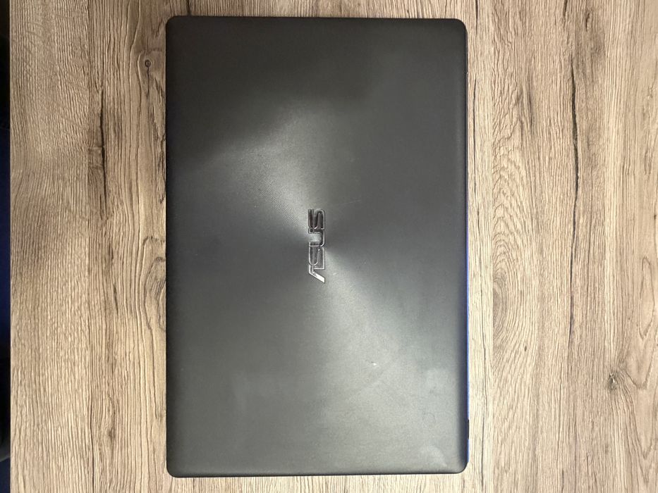 Laptop Asus X550V