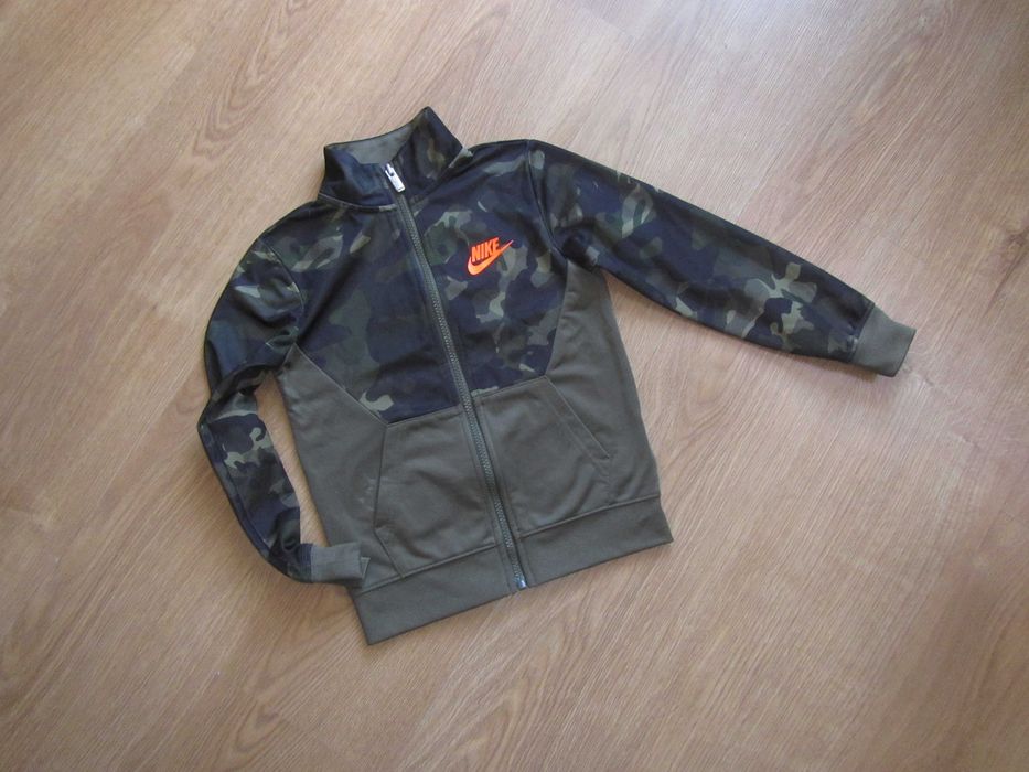 NIKE bluza rozpinana rozm.110-116
