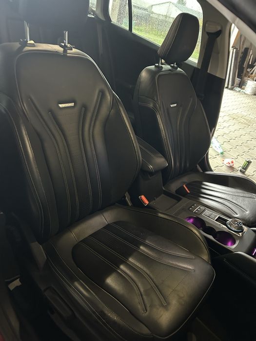 Ford focus versja vignale