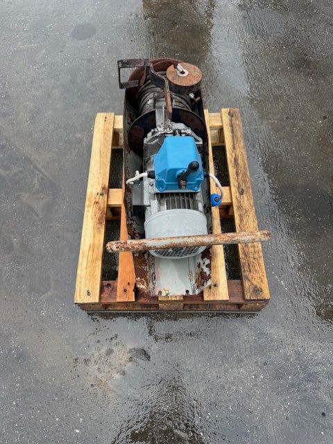 wciągarka elektryczna używana na wózku