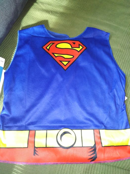 Strój plus gratis karnawałowy supergirl/superboyRoz. 104-116 i naklejk