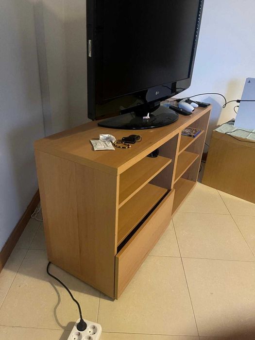 Móvel para TV / Consolas em Madeira – 120 cm