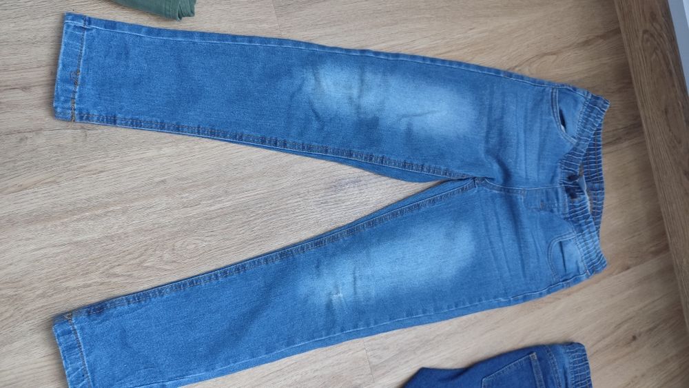 Spodnie chłopięce rozmiar  128