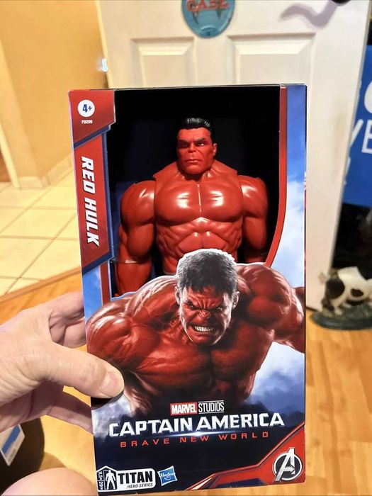 Hulk Vermelho - Red Hulk Boneco Marvel Titan Hero Series