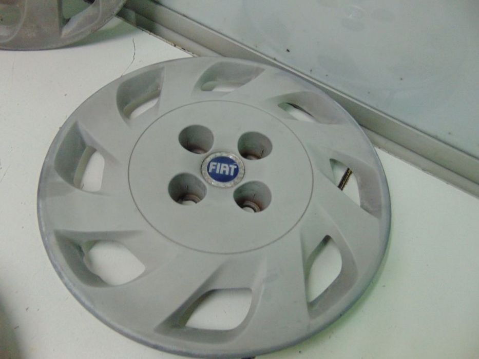 Fiat tampões de roda em 14