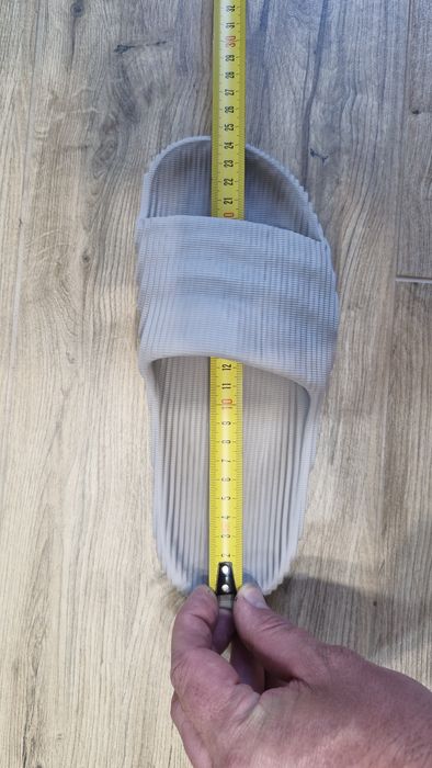 Шлопанці Adidas Original Adilette 22.Розмір 37.5