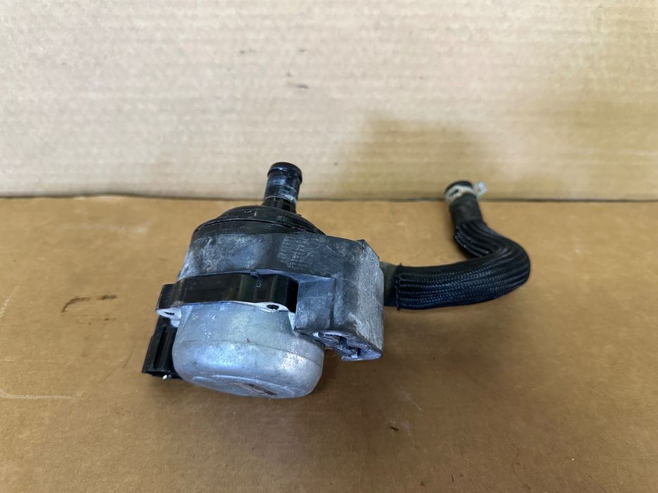 Bomba de Água 21580HV80V Nissan QashQai 1.5 dci J11 J18 COMO NOVA