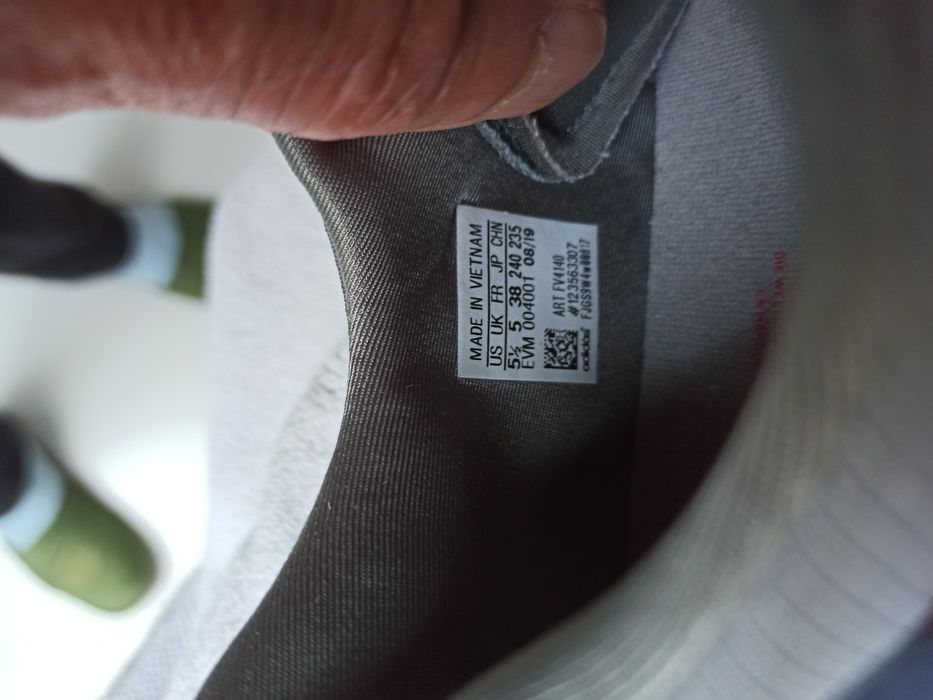 Buty sportowe firmy Adidas rozmiar 38