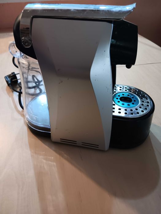 Vendo maquina café  com pouco uso