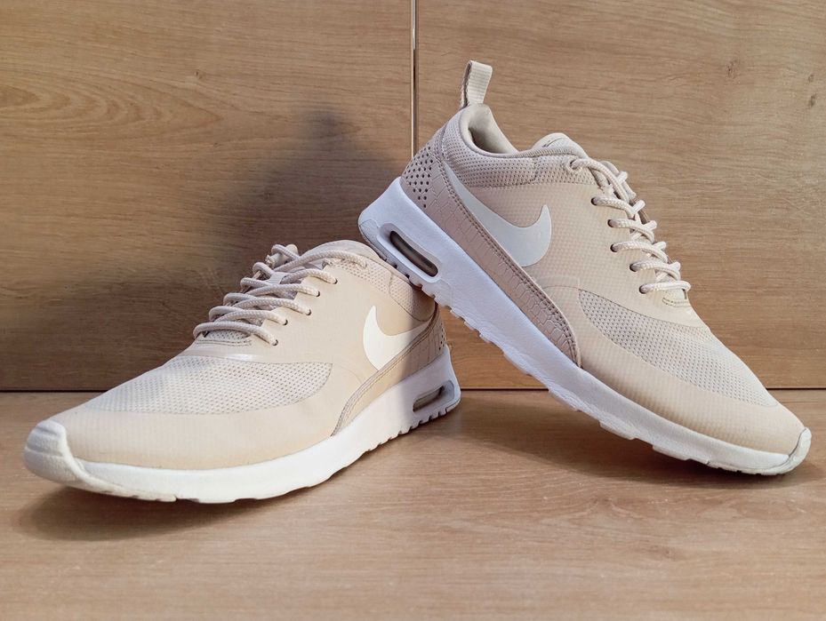 NIKE Wmns Air Max Thea Buty Sportowe Damskie Rozm 37,5 /23,5cm