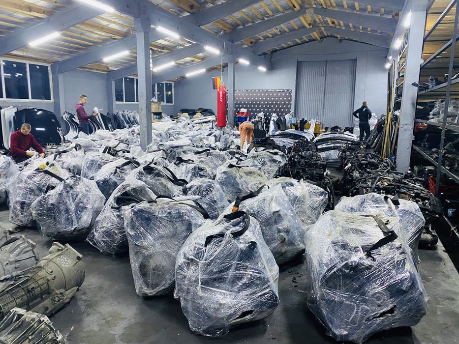 Авторозборка BMW Е39 Е46 Е60 E90 Е61 Бмв Разборка Шрот Седан Універсал