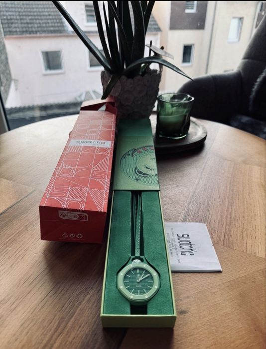 Часы Swatch x Audemars Piguet (Royal Pop)