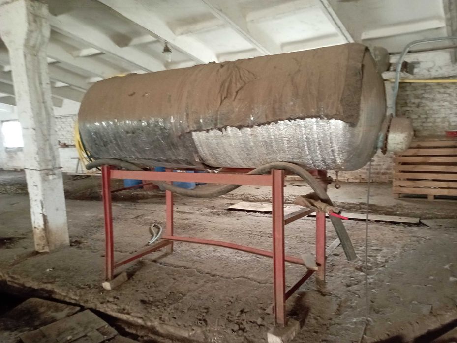 Продам бочку з теннами 1,5м3