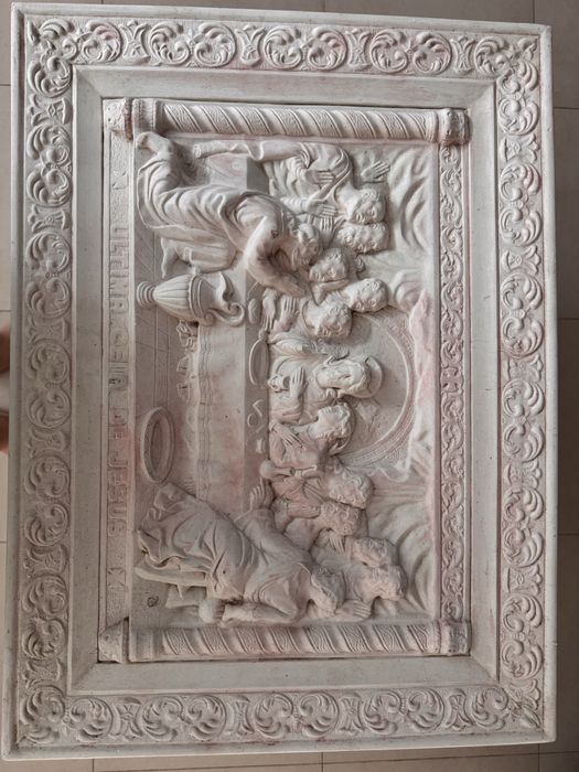 Quadro em relevo de gesso – “A Última Ceia de Jesus”