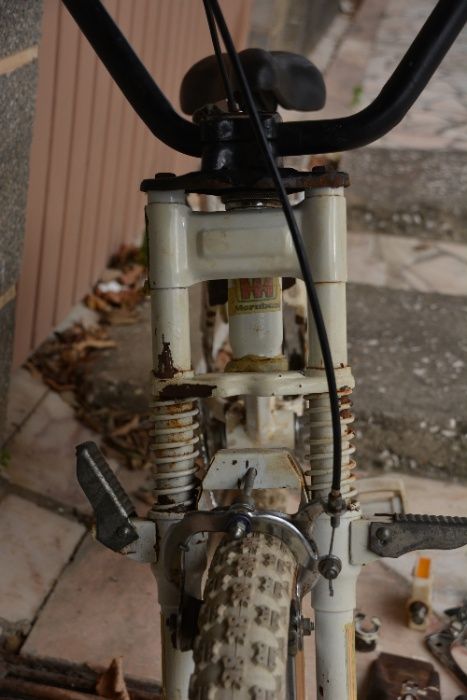 Bicicleta B M X antiga MAPUBENI