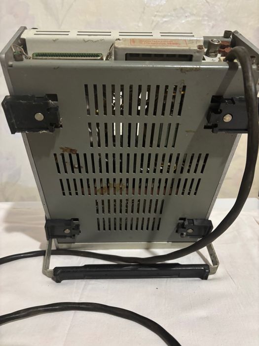 Джерело живлення постійного струму Б5-44.